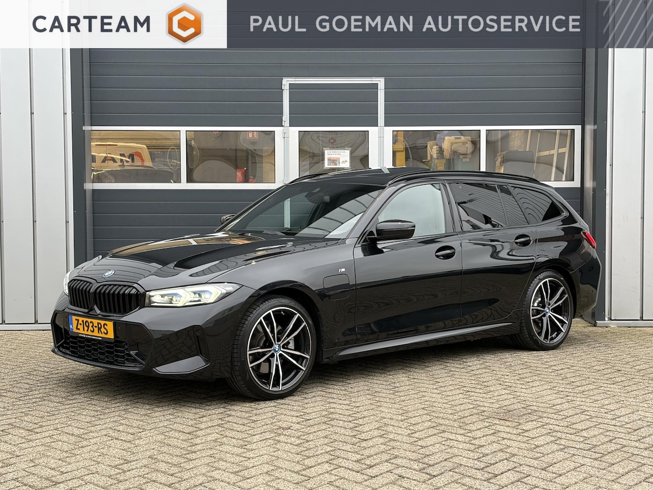 BMW 3-serie Touring - 320e | M pakket | Pano | H&K | Head Up | LED | - AutoWereld.nl