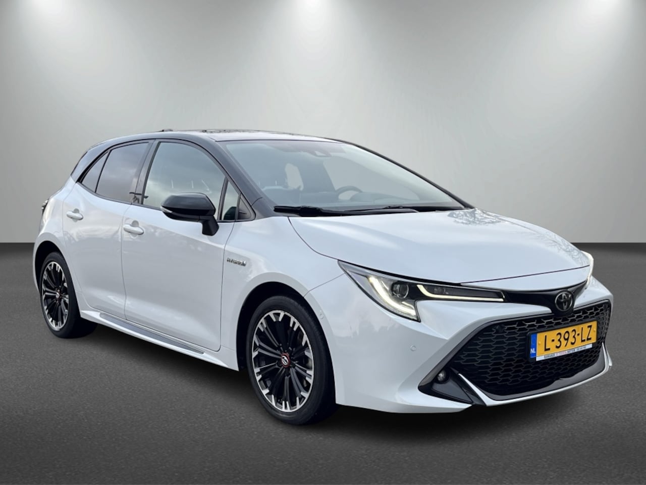 Toyota Corolla - 1.8 Hybrid GR Sport 1.8 Hybrid GR-Sport - AutoWereld.nl