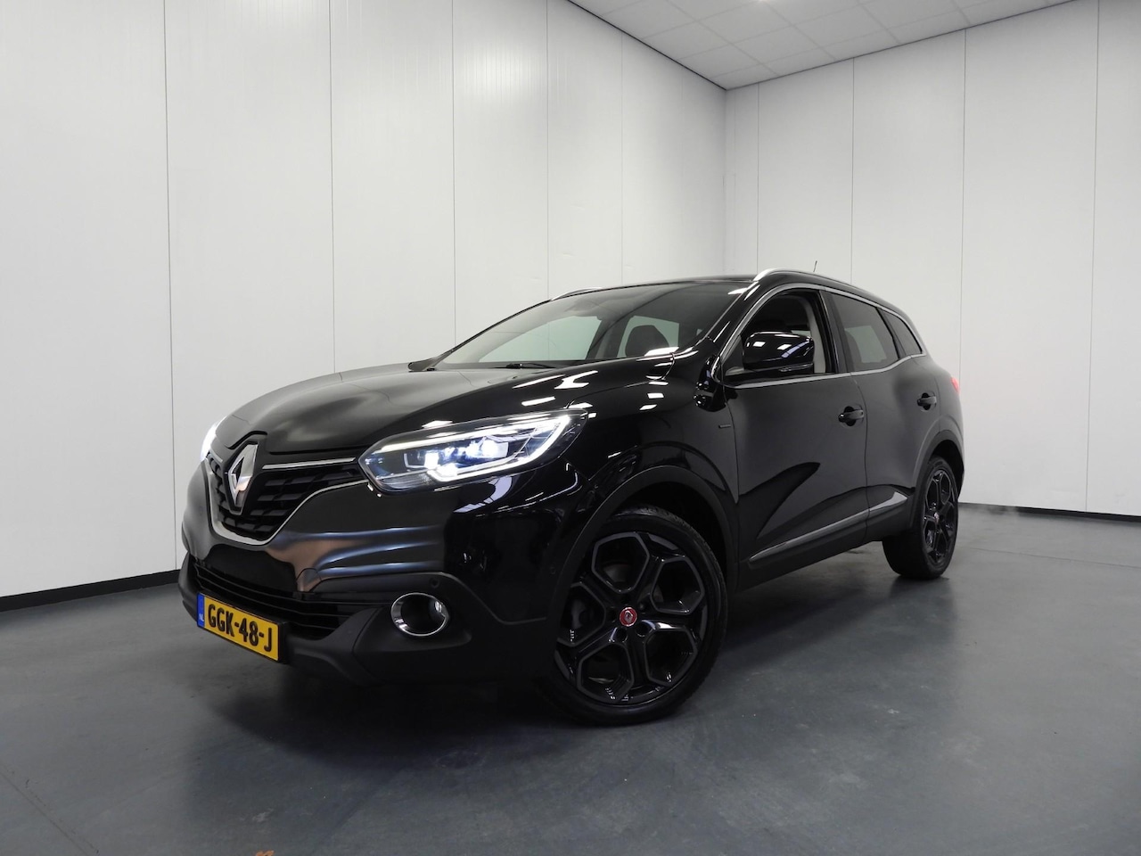 Renault Kadjar - 1.2 TCe Aut. Black Edition LEER/LED/BOSE/TREKH./19"LMV! - AutoWereld.nl