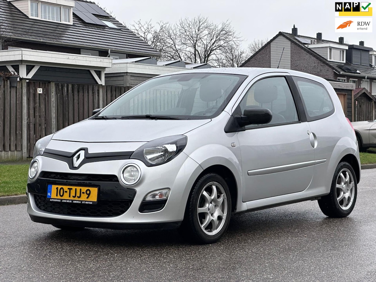 Renault Twingo - 1.2 16V Dynamique Cruise*Clima*NAP*Trekhaak*LM velgen*Elektrische ramen* - AutoWereld.nl