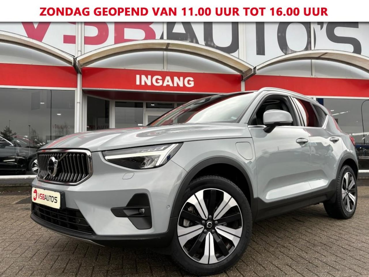 Volvo XC40 - 1.5 T5 Recharge Plug-in hybrid 262PK AUT. Ultimate-Bright LEER PANO-DAK 360-CAMERA CARPLAY - AutoWereld.nl