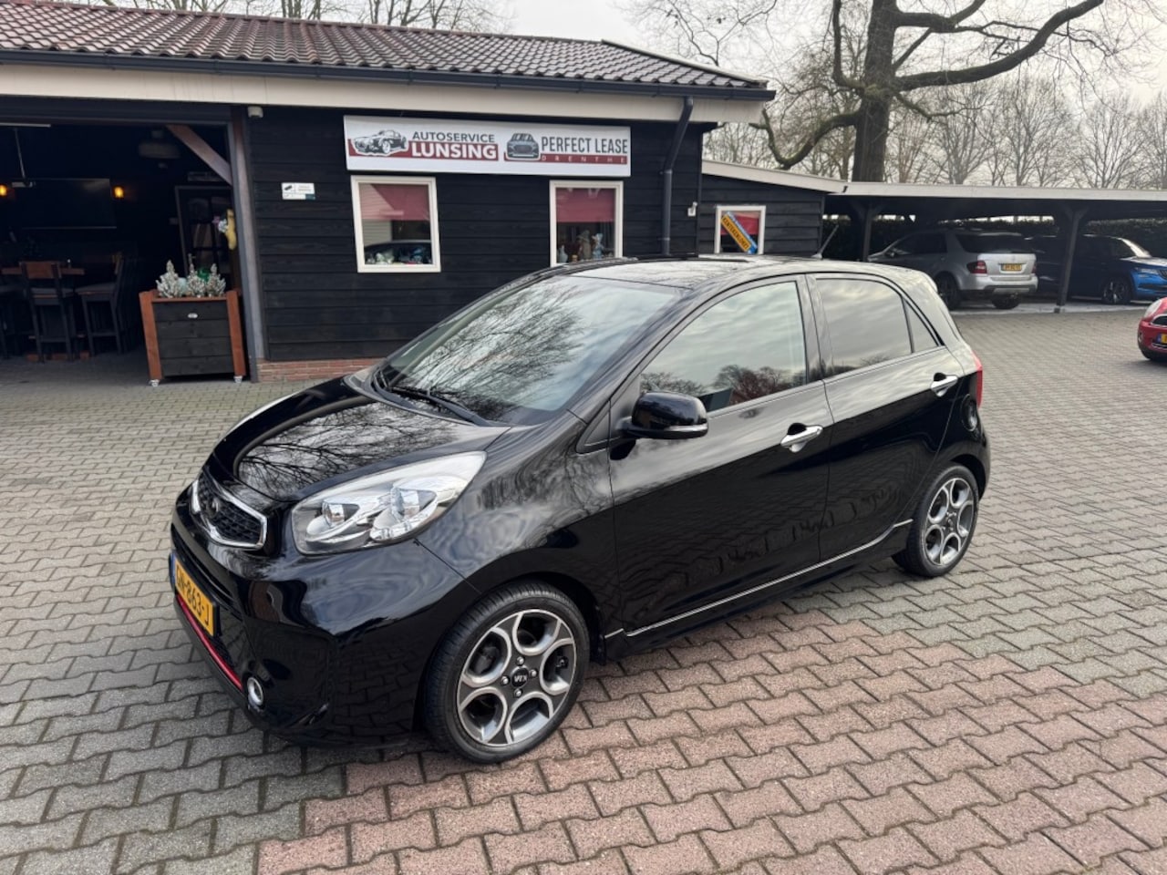 Kia Picanto - 1.2 CVVT GT Line stoel en stuurverwarming 4 cilinder - AutoWereld.nl