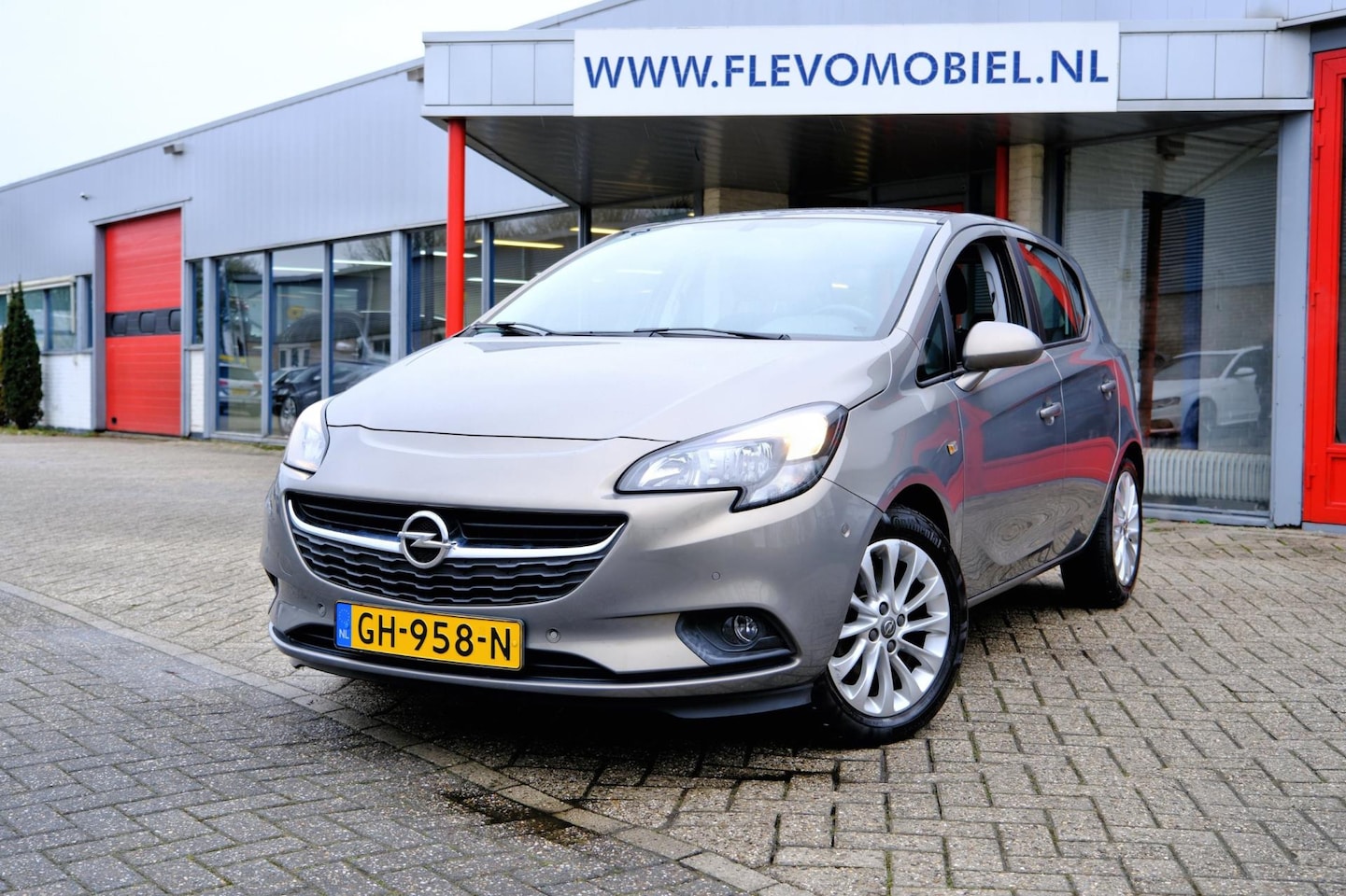 Opel Corsa - 1.0 Turbo Cosmo Airco|LMV|Cruise|DAB - AutoWereld.nl
