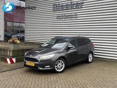 Ford Focus Wagon - 1.0 Lease Edition Cruise Navi Trekhaak NL-auto