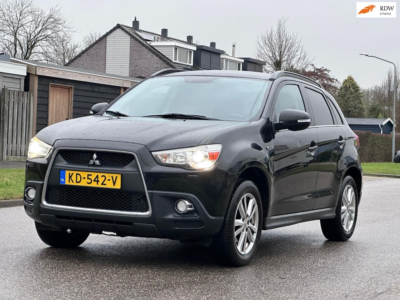 Mitsubishi ASX - 1.6 Inform ClearTec Panoramadak*Cruise*Clima*LM velgen*Parkeersensoren* - AutoWereld.nl