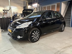 Peugeot 208 - 1.2 VTi 82PK 5D Envy | Navigatie | Climate control | Parkeersensoren | Cruise control | NA