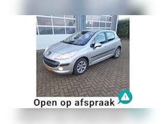 Peugeot 207 - 1.4-16V XT Nu met nieuwe Apk