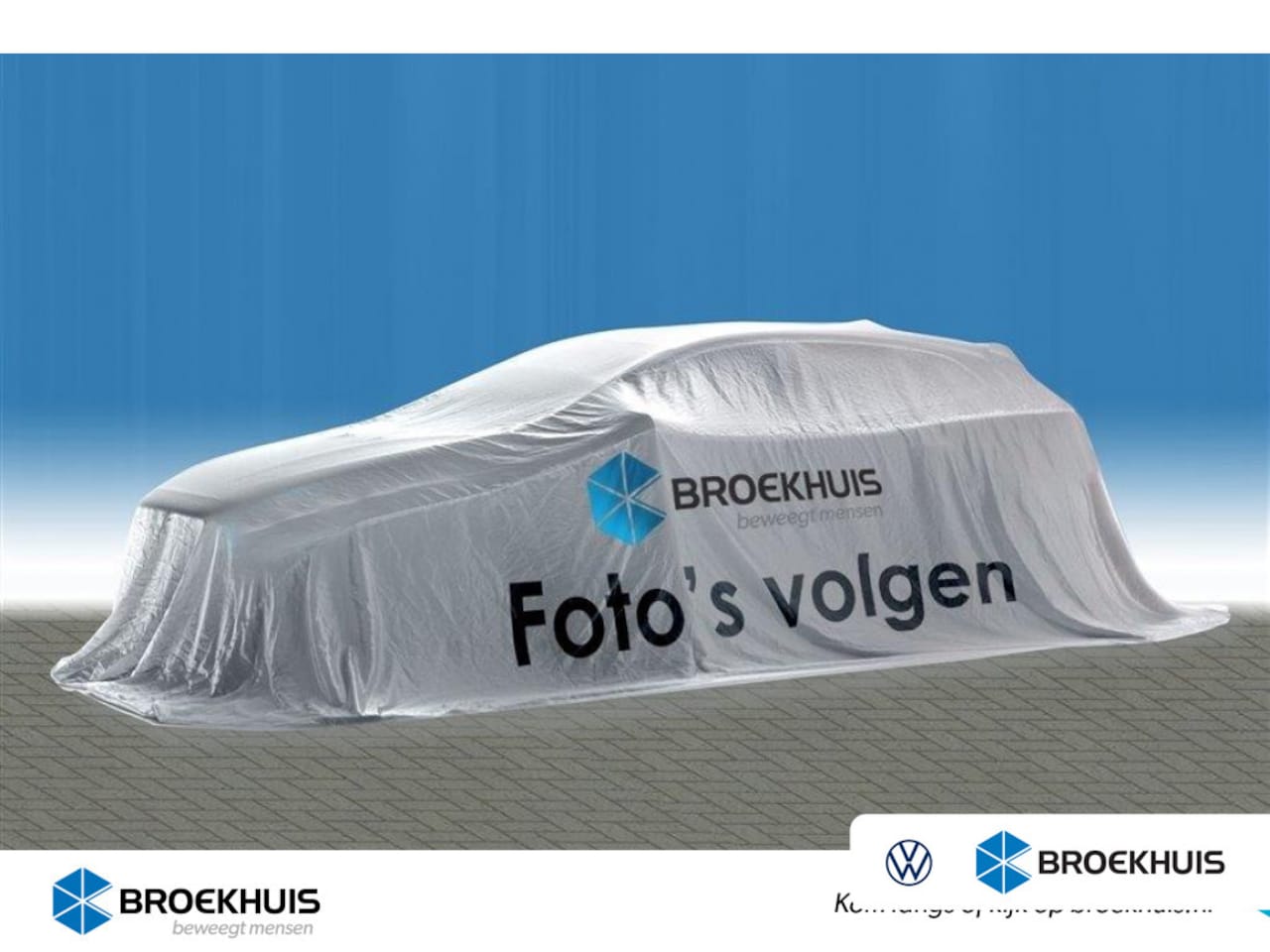 Volkswagen T-Roc - 1.0 TSI Life | Airco | Parkeersensoren | Adaptief Cruise control | Apple Carplay | - AutoWereld.nl