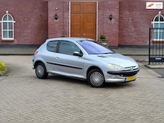 Peugeot 206 - 1.1 XR Challenge / Airco / Elekrische ramen