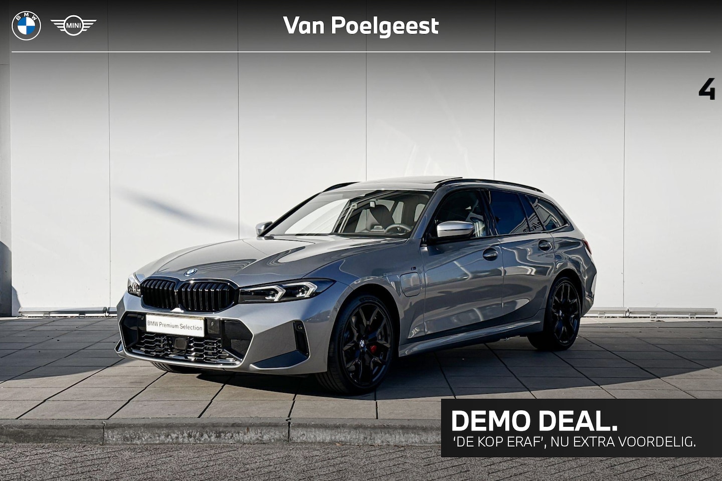 BMW 3-serie Touring - 330e M-Sport / M-Sport Pro / 19'' Wielen / Schuif-kantel Dak / Harman Kardon / M Stoelen / - AutoWereld.nl