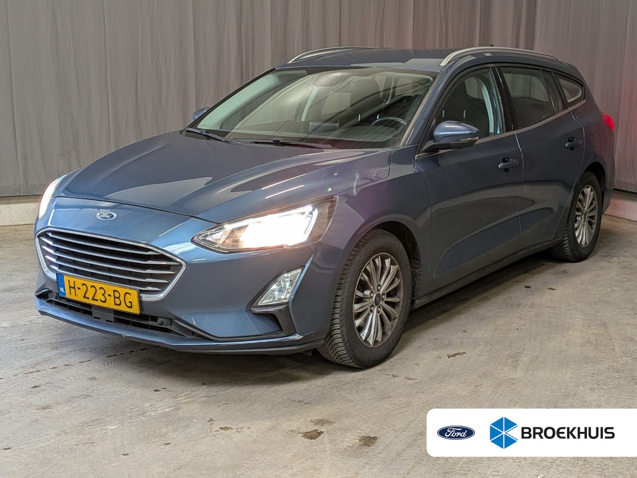 Ford Focus Wagon - 1.0 EcoBoost Titanium Business | Winter Pack | Navi | Clima | Keyless | Parkeersensoren V+ - AutoWereld.nl