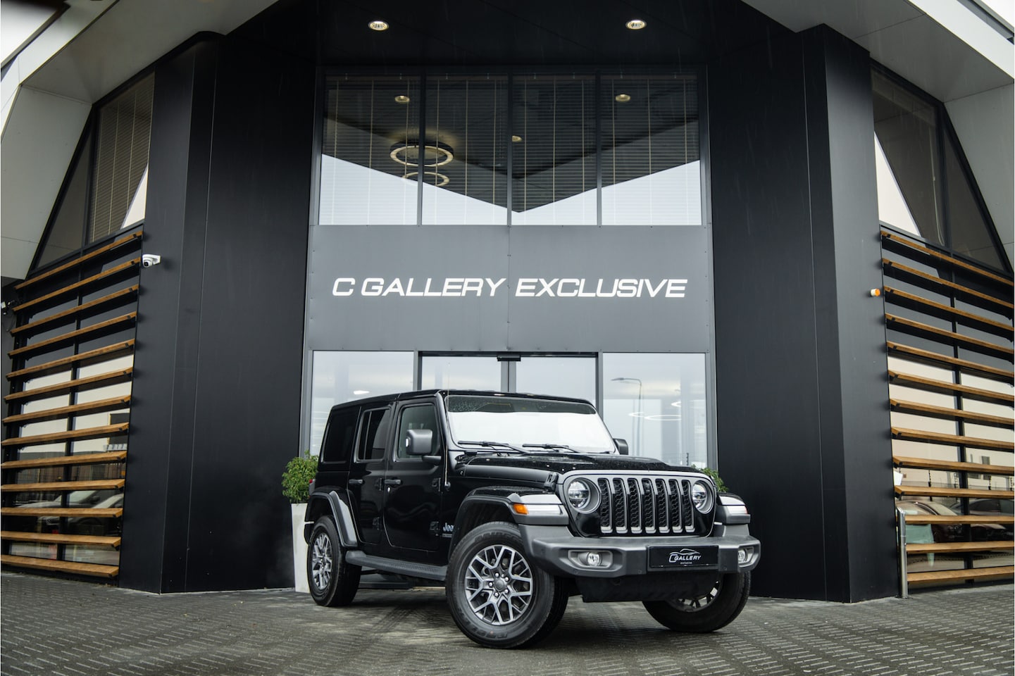 Jeep Wrangler Unlimited - 4xe 380 Sahara - Camera | Stoel & Stuurverwarming | ACC | Leder - AutoWereld.nl