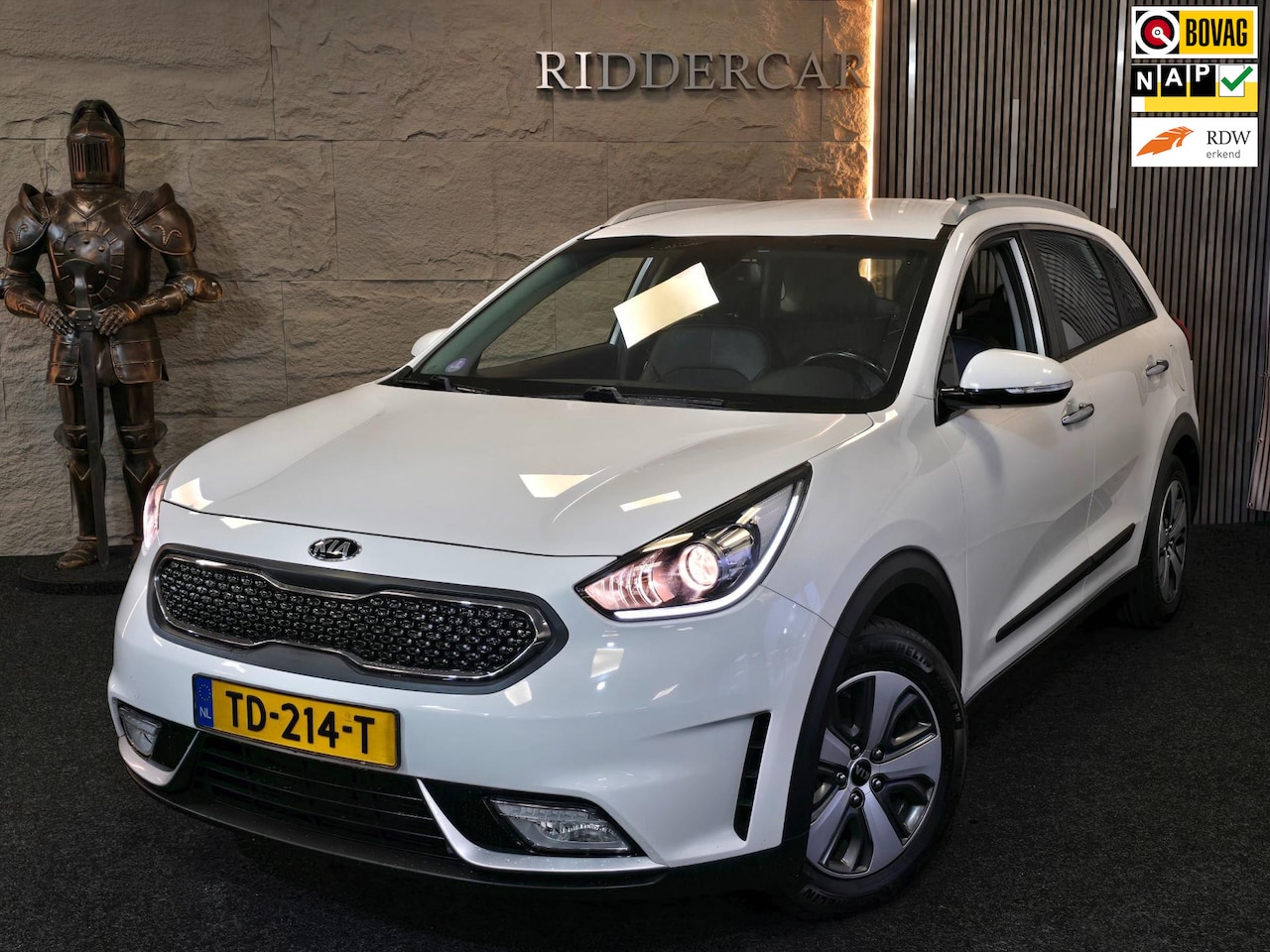 Kia Niro - 1.6 GDi Hybrid DynamicLine|GARANTIE|NAP|TREKHAAK|NAVI|CRUISE|CAMERA - AutoWereld.nl