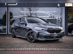 BMW 1-serie - 118i High Executive|M Sport|Shadowline|Pano|Ambiance light|Stoelverw|