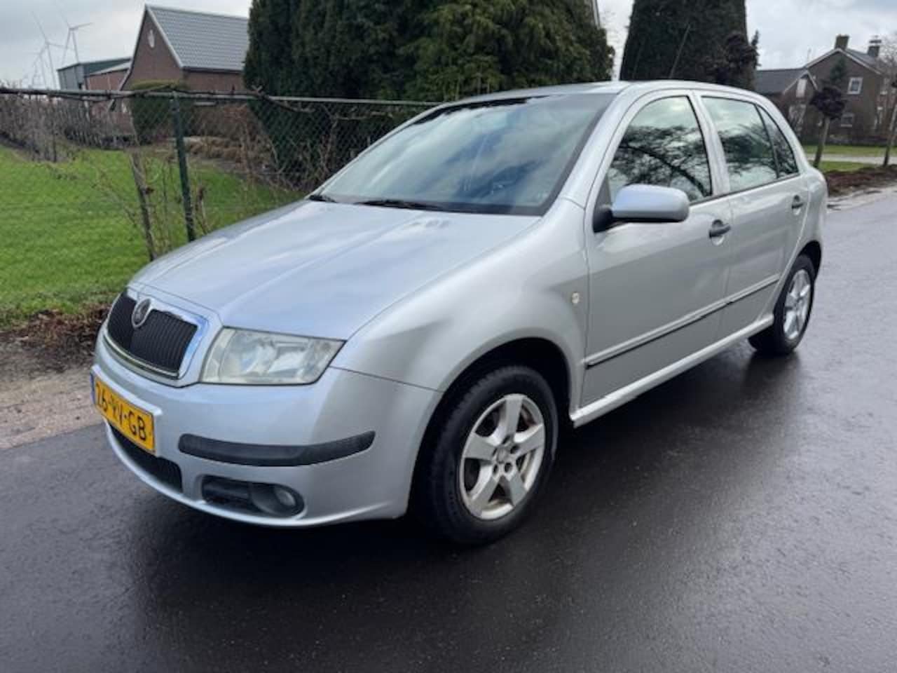 Skoda Fabia - 1.4-16V AIRCO / 5 DEURS / APK 10-2026 / CRUISE - AutoWereld.nl