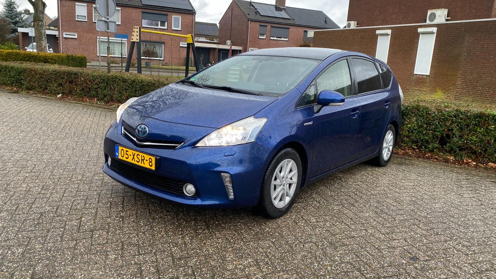 Toyota Prius Wagon - 1.8 Dynamic Business 96g - AutoWereld.nl