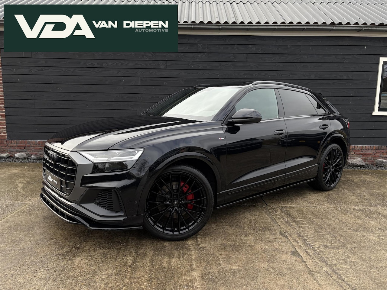 Audi Q8 - 55 TFSI quattro Pro Line Plus S-Line - Panorama l Memory l Stoelk. l Luchtv. l Trekhaak - AutoWereld.nl