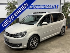 Volkswagen Touran - 1.4 TSI Comfortline // Panodak // LM velgen // Navi