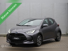Toyota Yaris - 1.5 Hybrid Dynamic|2023|21.930KM