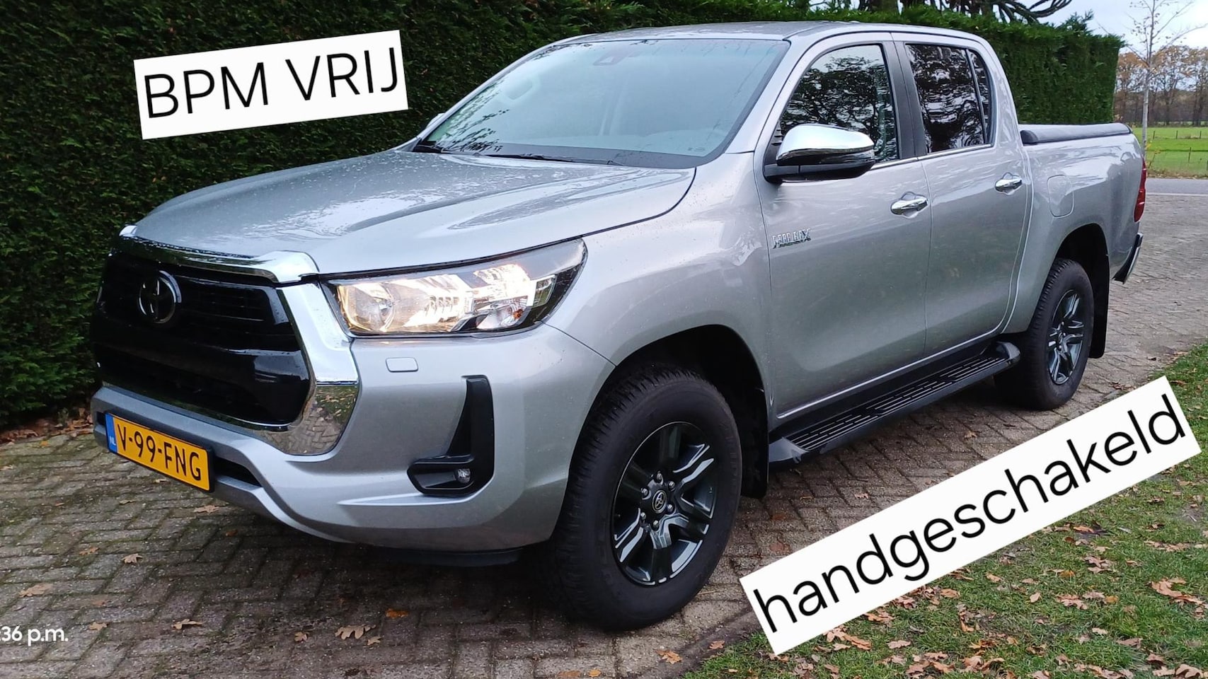 Toyota HiLux - 2.4 D-4D Double Cab Professional handgeschakeld BPM VRIJ - AutoWereld.nl