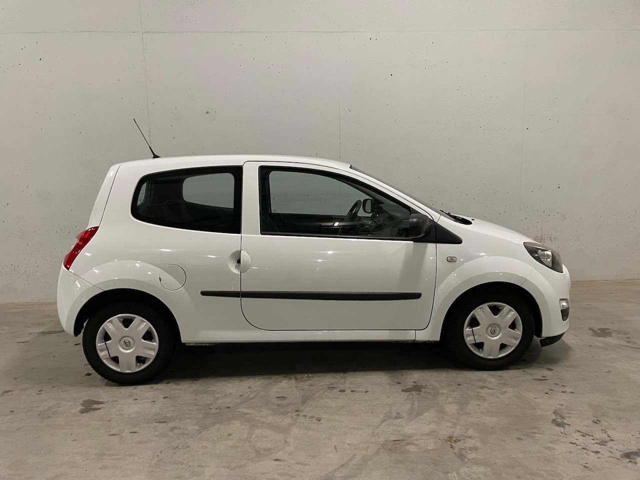 Renault Twingo - 1.2 16V Authentique Airco Cruise Control APK NAP - AutoWereld.nl