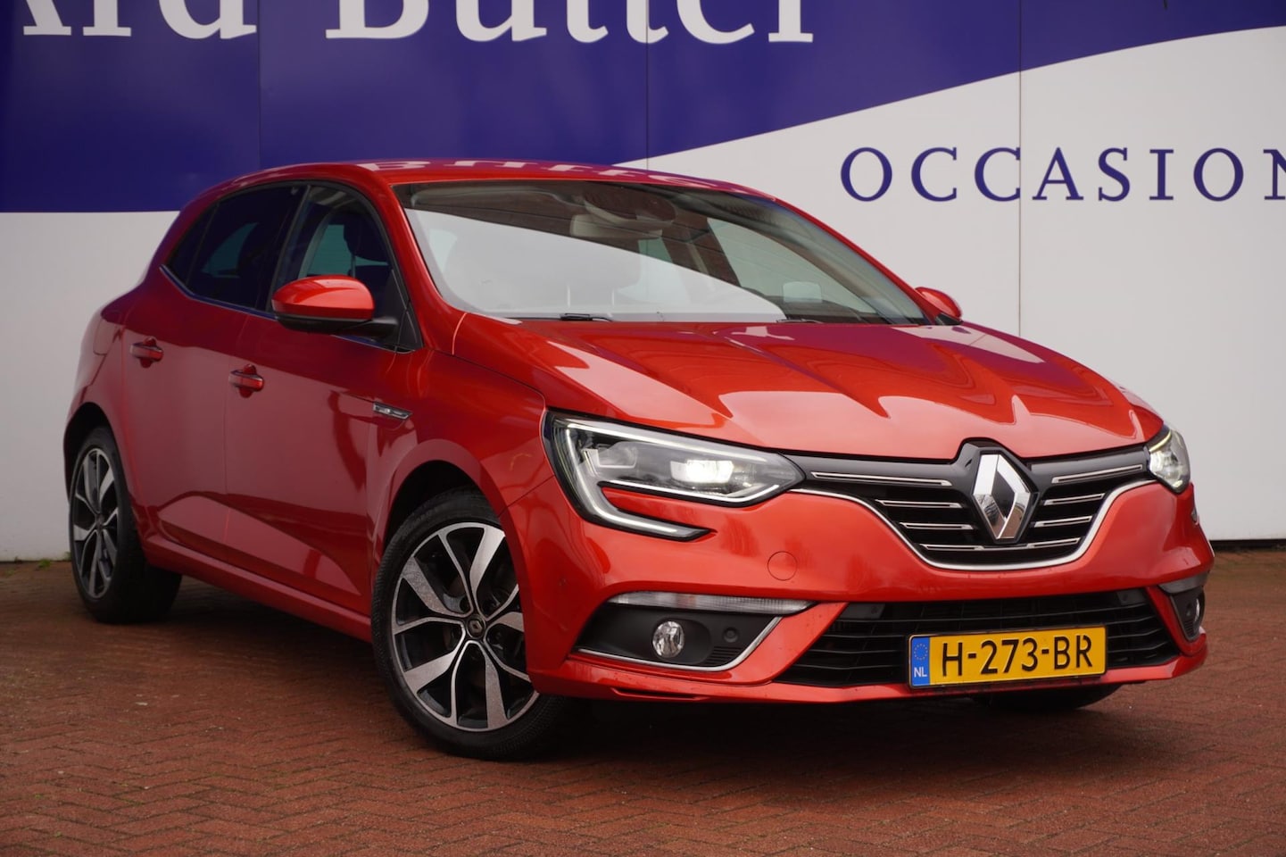 Renault Mégane - 1.3 TCe Bose 160PK+Leder+Led+Navigatie+17"Lmv = UNIEK 16000KM / ORIG/NL - AutoWereld.nl
