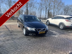 Volvo V70 - 1.6 T4 Limited Edition AUTOMAAT TREKHAAK LEER STOELVERWARMING