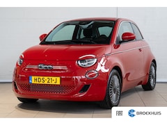 Fiat 500e - Urban 42 kWh | Achteruirijcamera | Parkeersensoren | Climate Controle | Apple Carplay & An