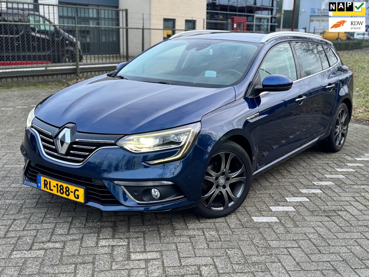 Renault Mégane Estate - 1.5 dCi Série Signature Exclusiv 1.5 dCi Série Signature Exclusiv - AutoWereld.nl