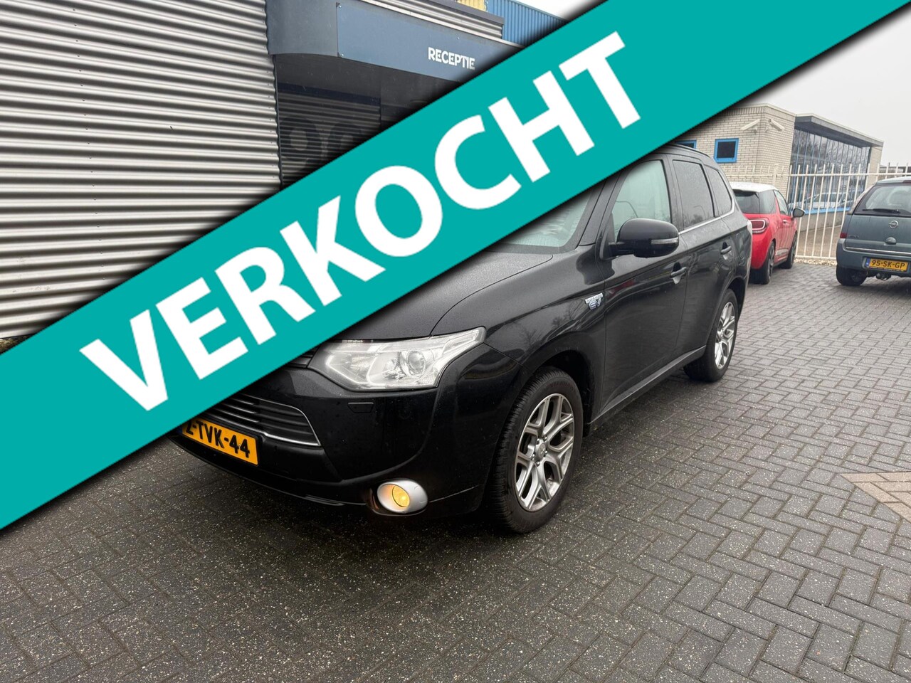 Mitsubishi Outlander - 2.0 PHEV instyle 2.0 PHEV Instyle - AutoWereld.nl