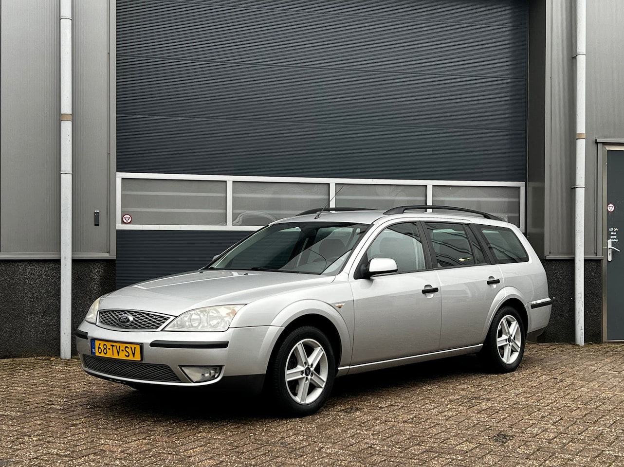 Ford Mondeo Wagon - 1.8-16V Champion bj.2007 Airco|Trekh|Cc|Nap. - AutoWereld.nl