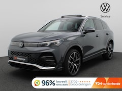 Volkswagen Tiguan - 1.5 eHybrid R-Line Edition 272PK DSG Pano-Schuifdak, Trekhaak, Lederen Bekleding, 360gr. c
