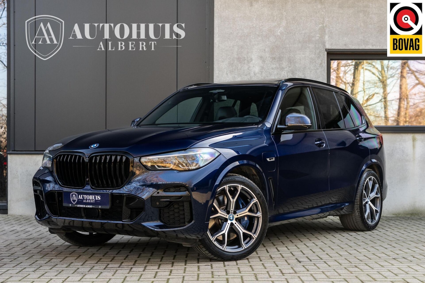 BMW X5 - xDrive45e M-Sport Massage Perf Seats Carbon SkyLounge - AutoWereld.nl