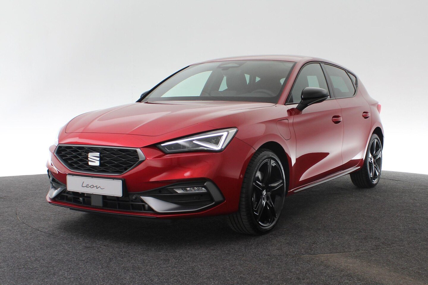 SEAT Leon - FR Business 1.5 TSI eHybrid 150 kW / 204 pk - AutoWereld.nl