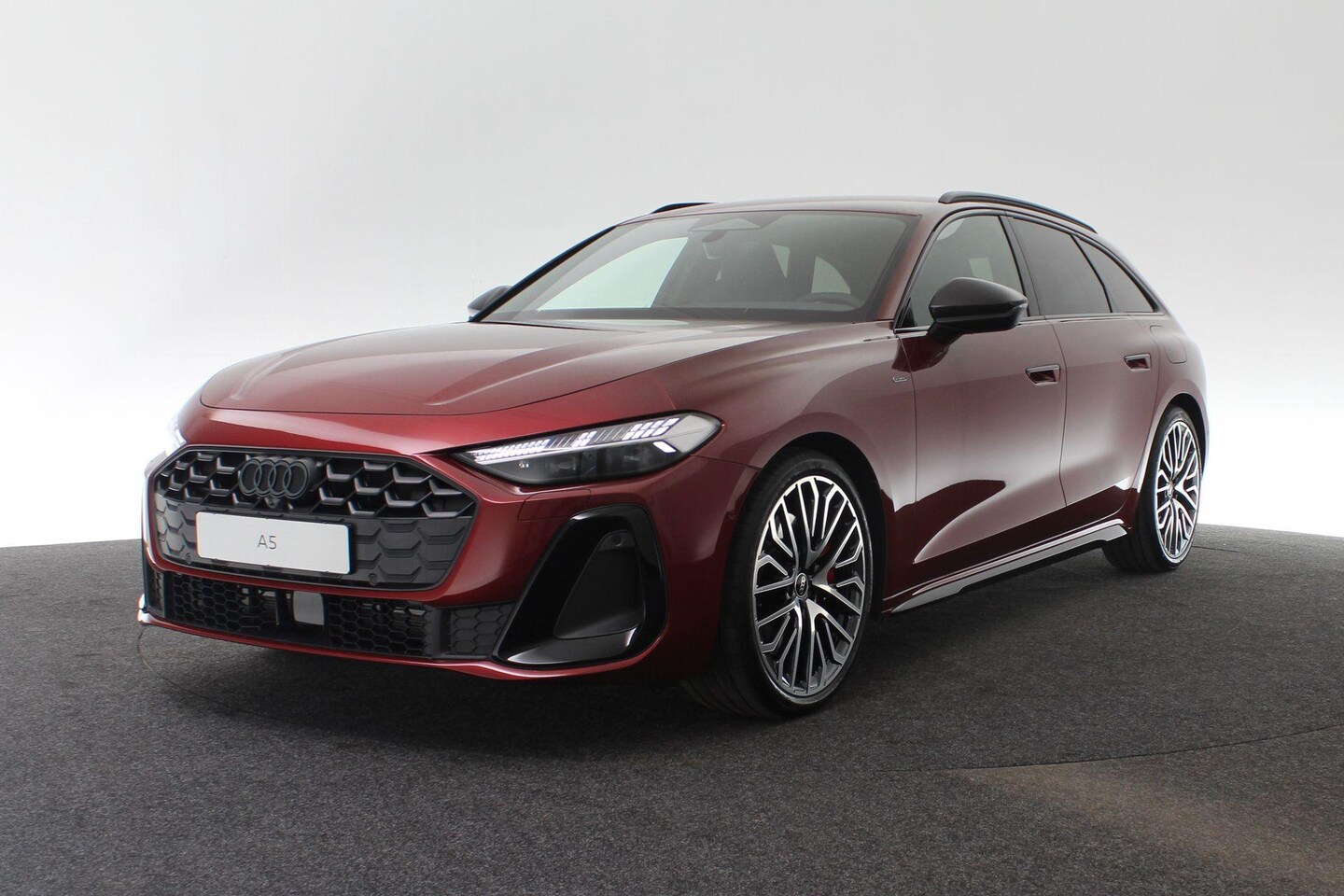 Audi A5 Avant - e-hybrid 367 pk quattro S edition Competition quattro | 20" multispaak-design | Trekhaak, - AutoWereld.nl