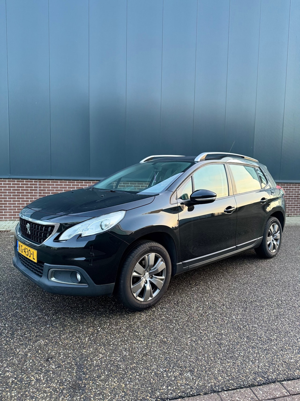 Peugeot 2008 - 1.2 PureTech | 2016 | 1E EIGENAAR | AUTOMAAT - AutoWereld.nl