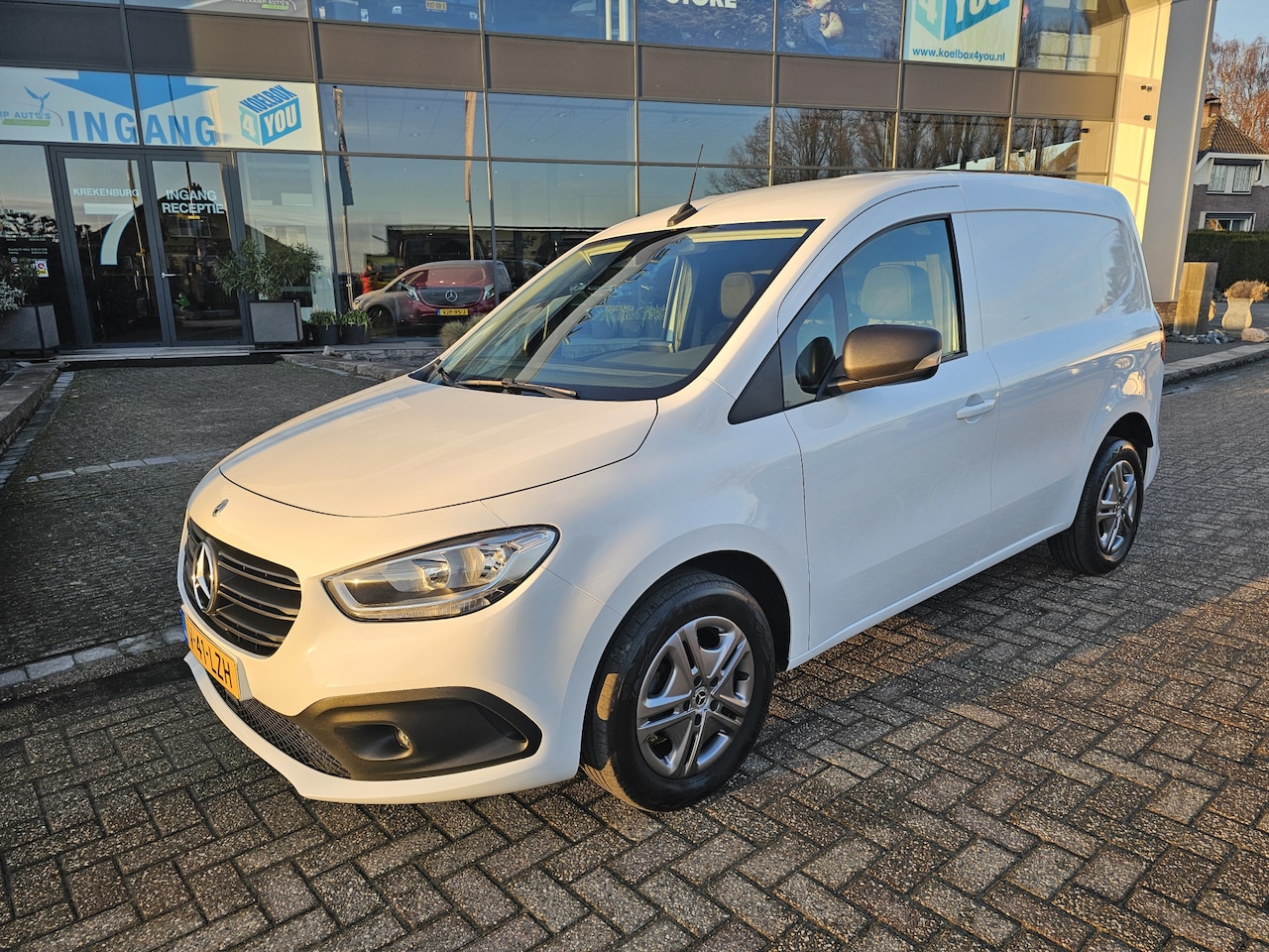 Mercedes-Benz Citan - 110 CDI L1 Pro * Camera * Navi * Tweezitsbank * - AutoWereld.nl
