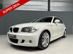BMW 1-serie - 118i High Executive M-Sport | Automaat | Xenon