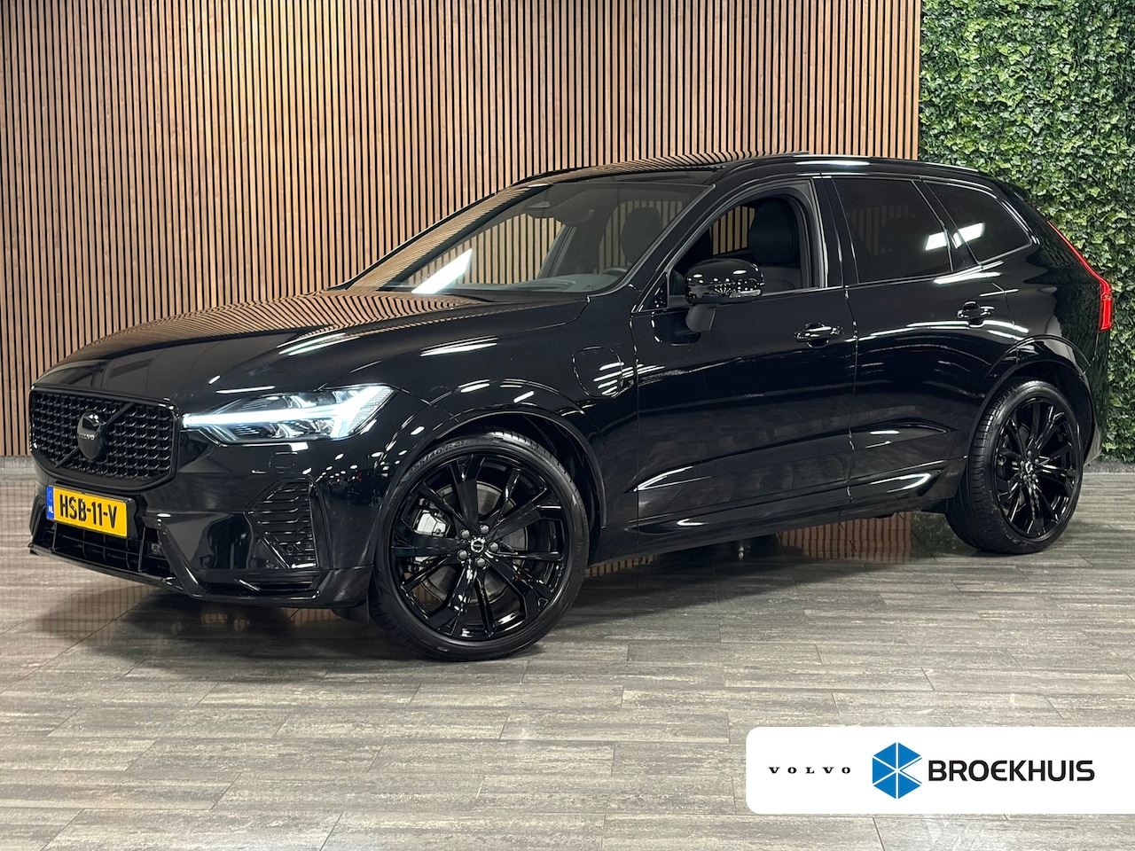 Volvo XC60 - T8 AWD Recharge Ultra Black Edition | Luchtvering | Trekhaak | Head-Up Display | Harman Ka - AutoWereld.nl