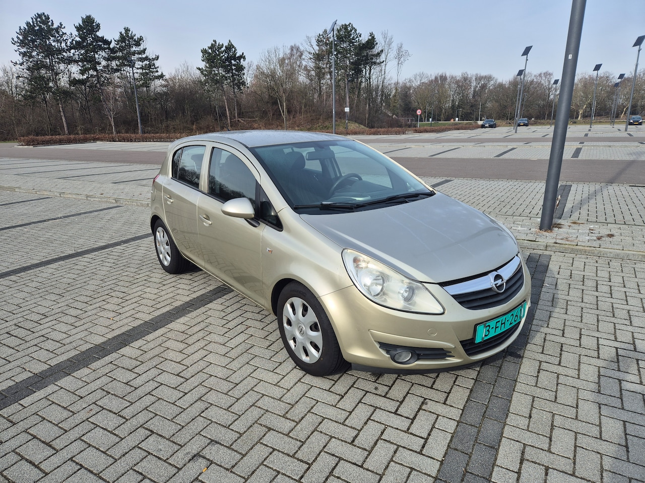 Opel Corsa - 1.4-16V Enjoy - AutoWereld.nl