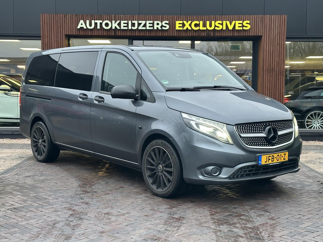 Mercedes-Benz Vito Tourer - 119 BlueTEC Pro Lang 4x4 119 BlueTEC Pro Lang 4x4 - AutoWereld.nl