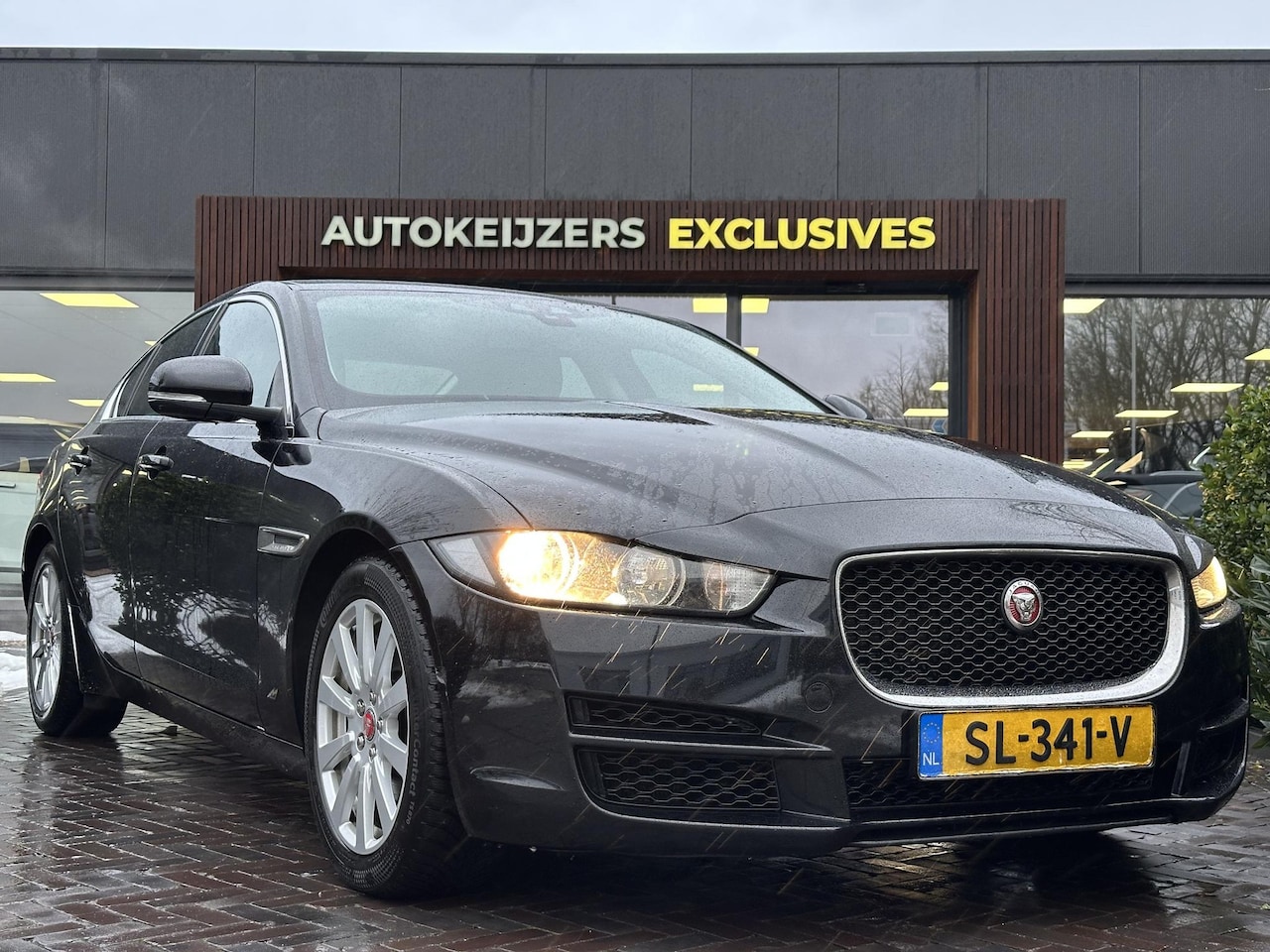 Jaguar XE - 2.0 Prestige Pro Edition 2.0 Prestige Pro Edition - AutoWereld.nl