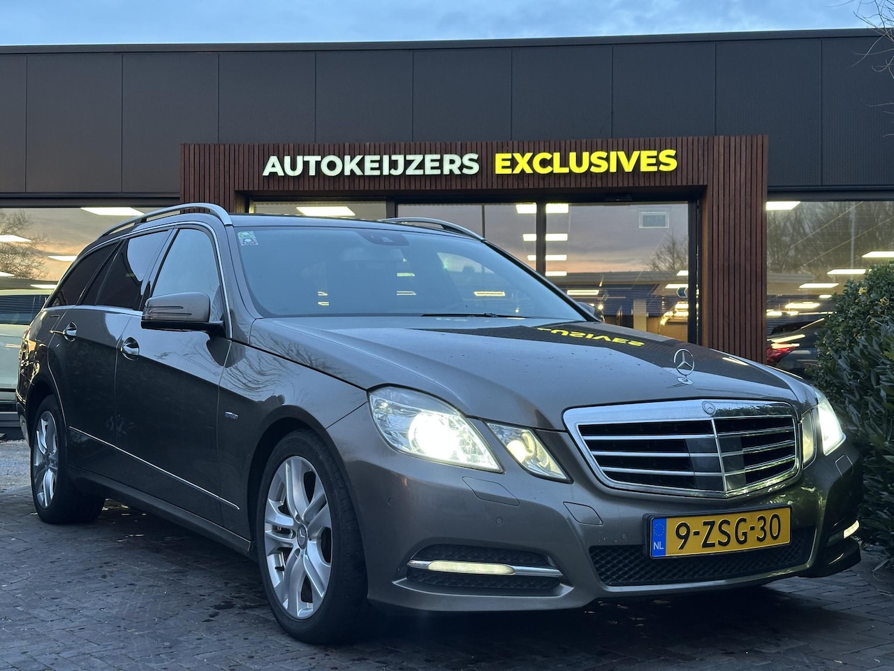 Mercedes-Benz E-klasse Estate - 220 CDI Business Class Avantgarde PDC Cruise control Hill hold Verwarmde stoelen - AutoWereld.nl