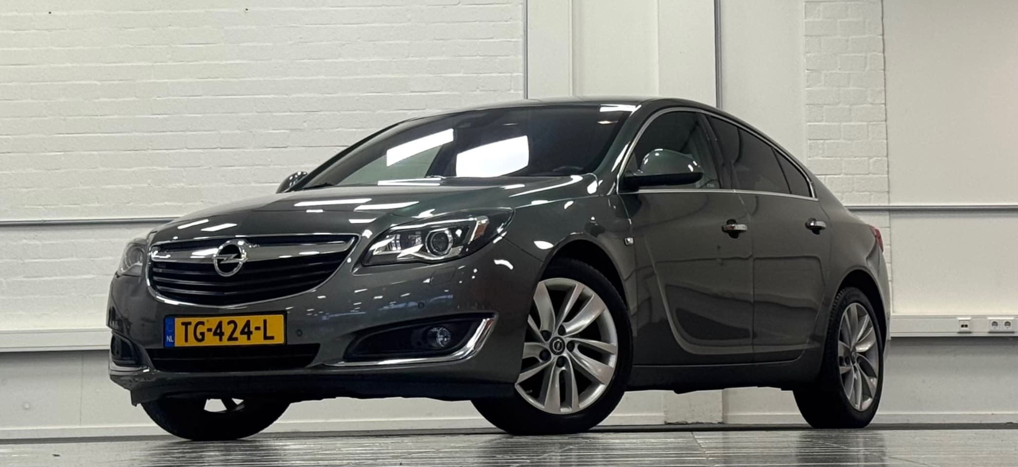 Opel Insignia - 1.4 T EcoFLEX Innovation 18"LM Navi Camera Xenon LED - AutoWereld.nl