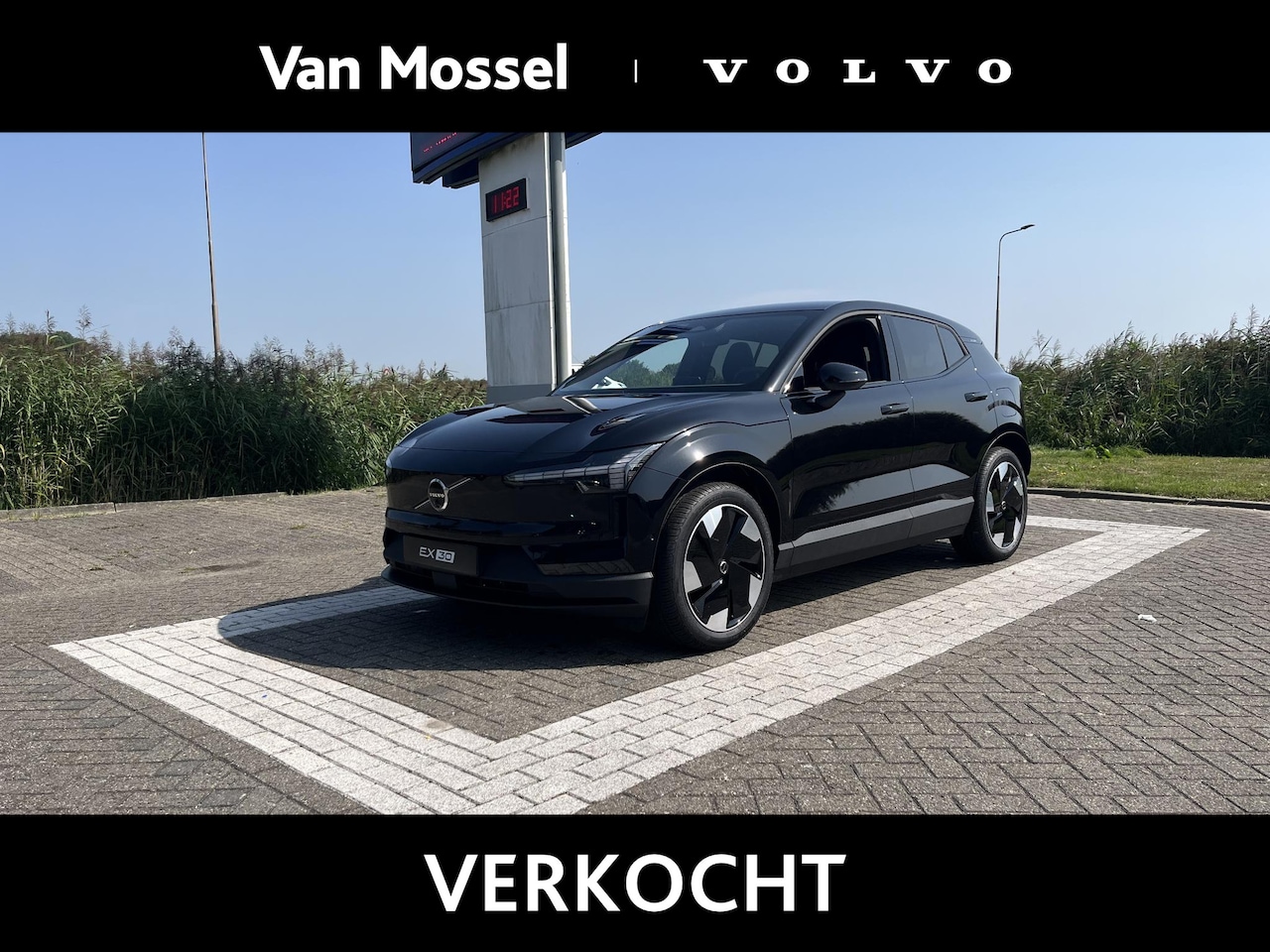 Volvo EX30 - Extended Range Ultra 69 kWh | Getinte Ramen | nieuw uit voorraad | rijdende DEMO | - AutoWereld.nl