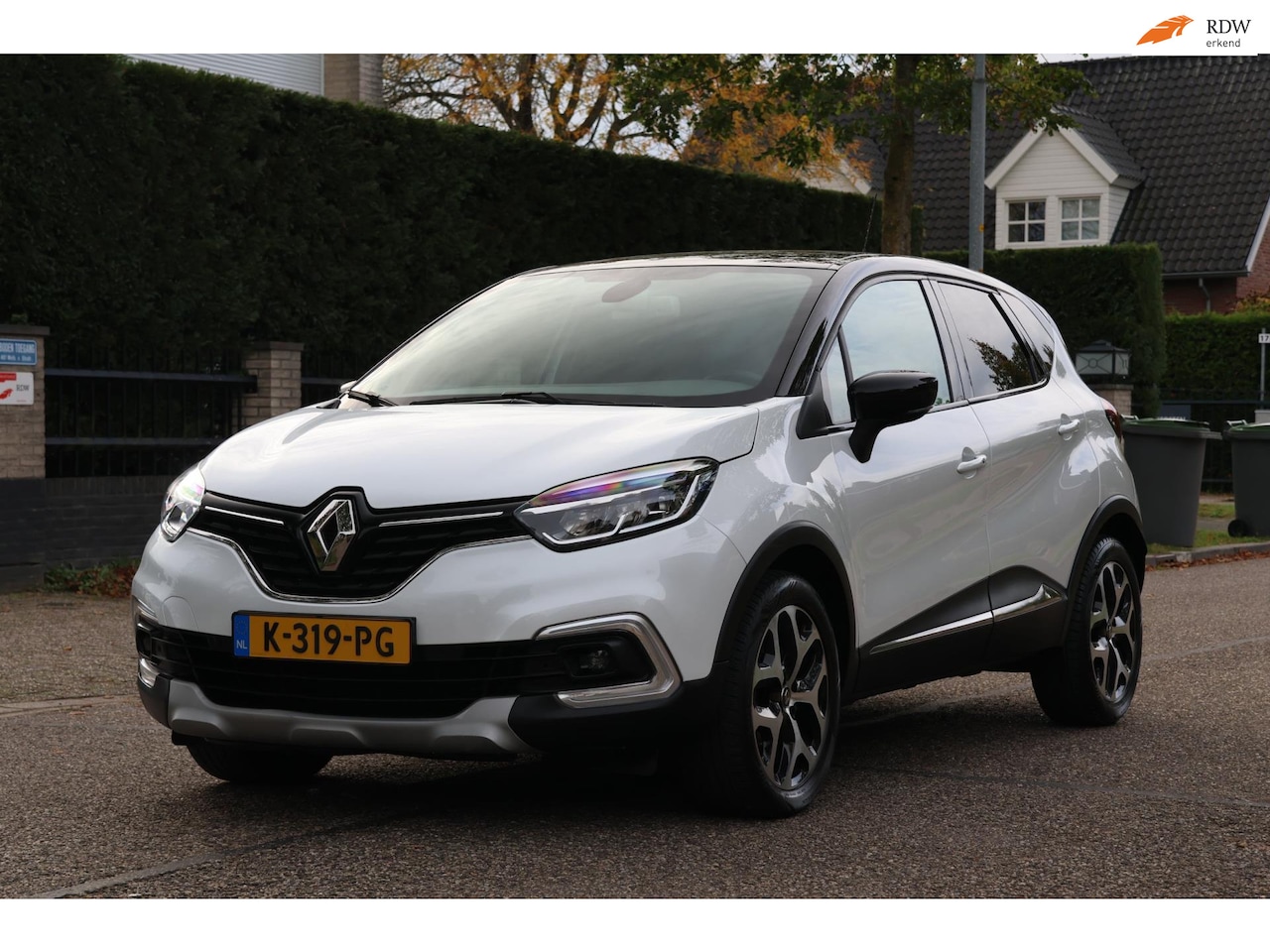 Renault Captur - 1.3 TCe Intens | NAVI | CLIMA | CRUISE | CAMERA | TREKHAAK | NAP | MOOIE GOED ONDERHOUDEN - AutoWereld.nl
