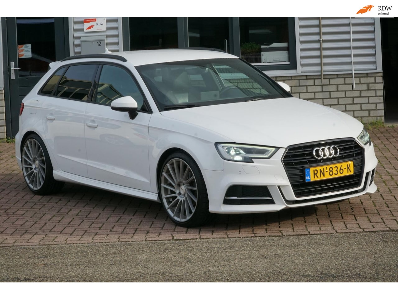 Audi A3 Sportback - 1.5 TFSI CoD Sport S Line Edition 1.5 TFSI CoD Sport S Line Edition - AutoWereld.nl