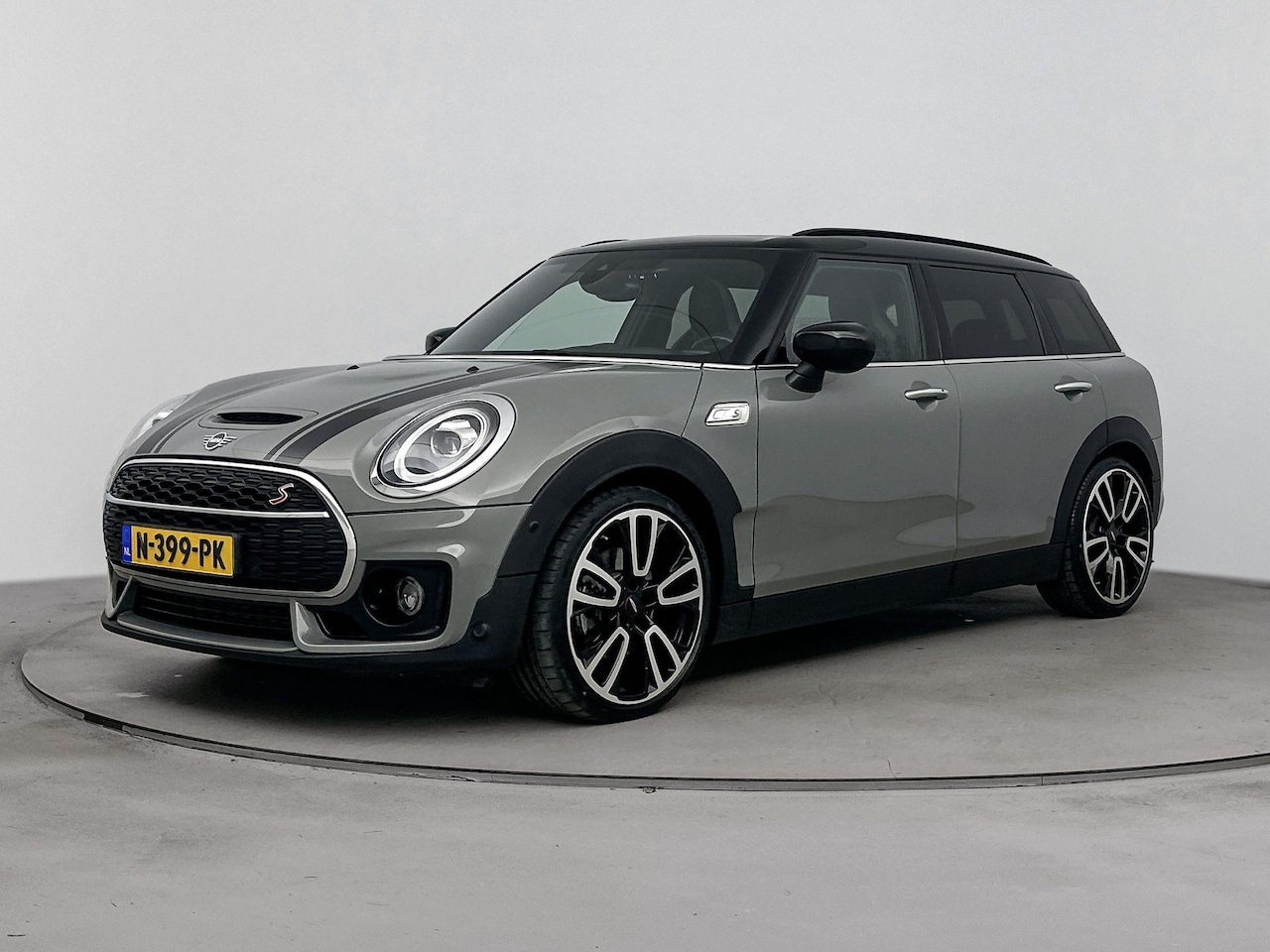MINI Clubman - Mini 2.0 Cooper S Hammersmith | PANORAMADAK | WORKS-PAKKET | HEAD UP DISPLAY | - AutoWereld.nl