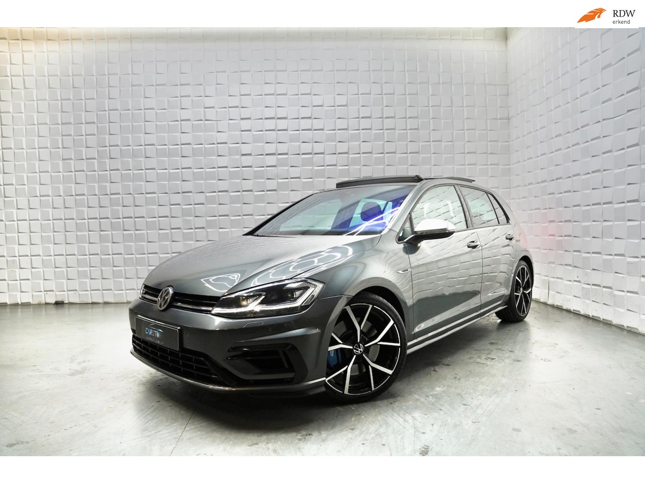 Volkswagen Golf - 2.0 TSI 4Motion R PANO VIRTUAL ACC 310PK - AutoWereld.nl