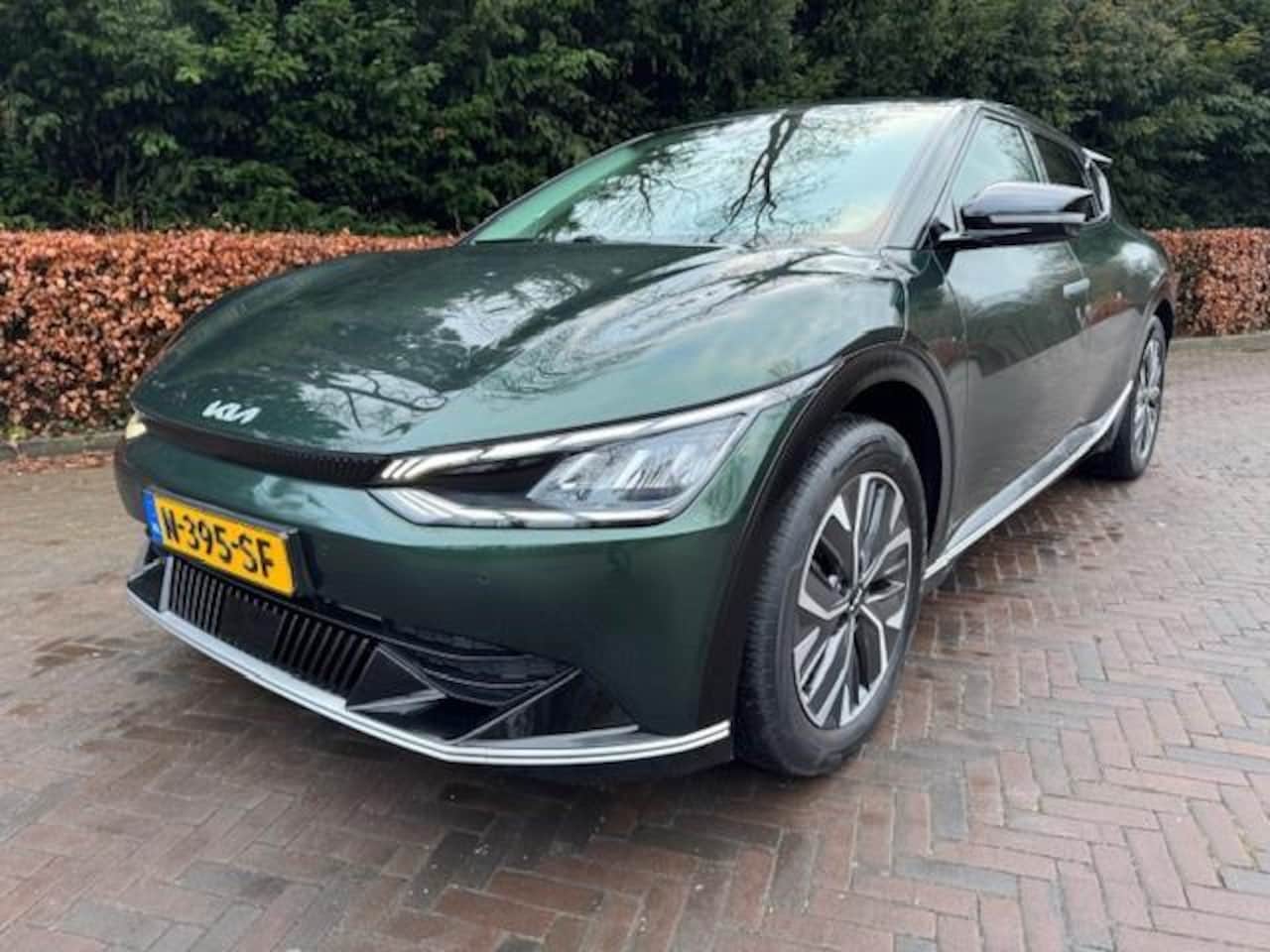 Kia EV6 - PLUS 77.4KWH SOH 100% LEER/NAV/CAM/ACARPLAY/FABRIEKSGARANTIE - AutoWereld.nl